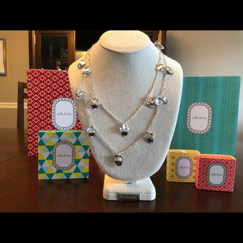Stella & Dot Esmee Stations Necklace